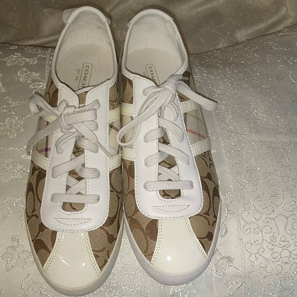 Signature Coach Paxton Sneakers size 11M